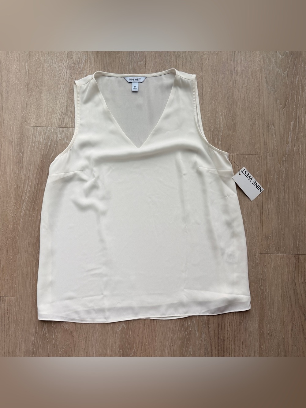 NWT Nine West sleeveless blouse